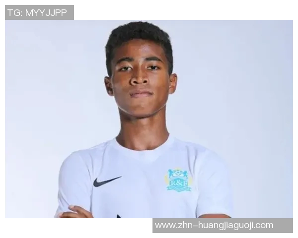 混血足球球员的崛起与挑战:多元文化背景下的竞技魅力与发展潜力 混血足球球员的崛起与挑战:多元文化背景下的竞技魅力与发展潜力